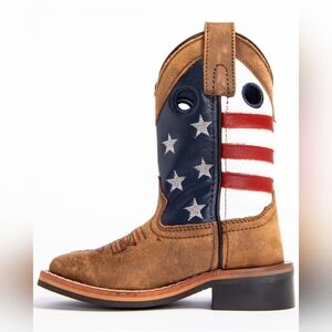 Cody James Youth USA Flag Western Boots  Broad Square Toe Size 1D Embroidered
